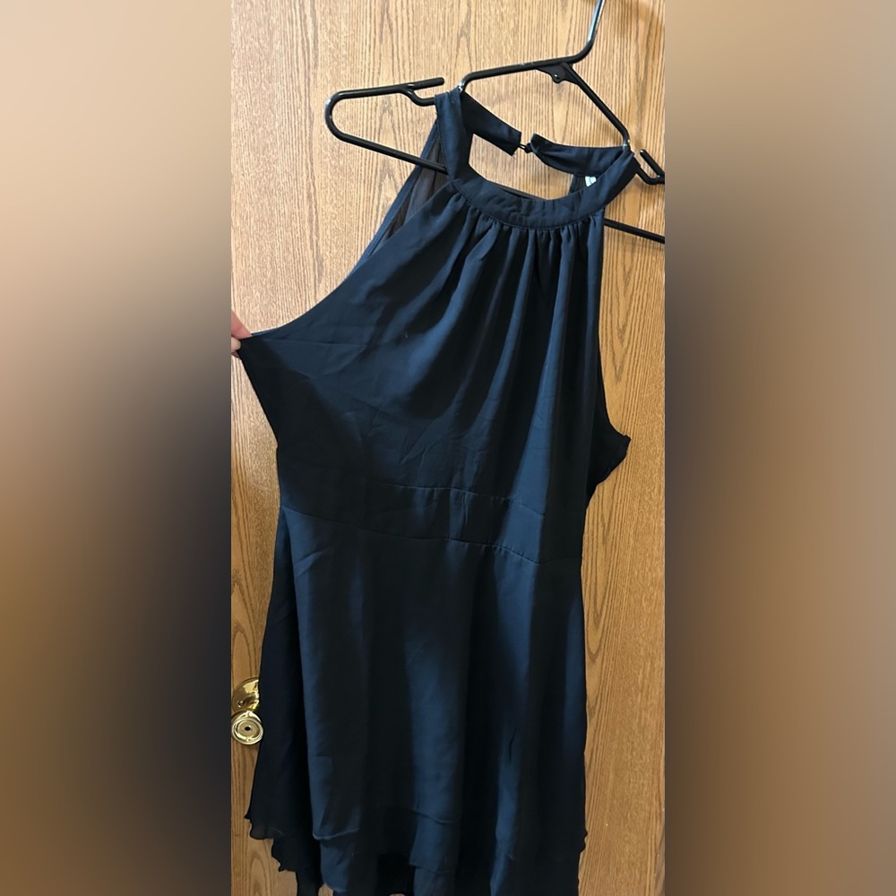 Women’s black dress size large